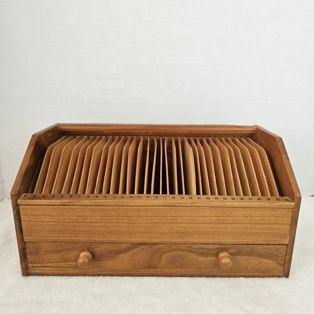 Vintage Bill Box Organizer From Days 1 To 31 Has Drawer On The Bottom!